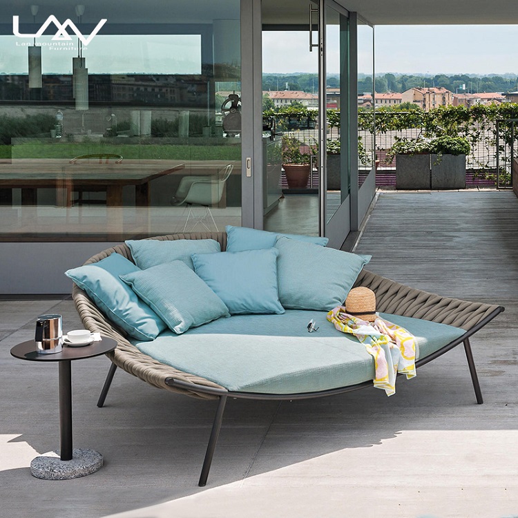 سرير نهاري حديث للحدائق الخارج - مراجعة Outdoor Daybed Furniture وسعره