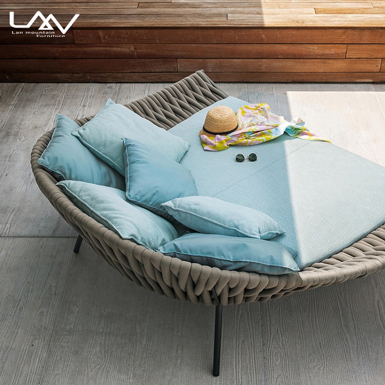 سرير نهاري حديث للحدائق الخارج - مراجعة Outdoor Daybed Furniture وسعره