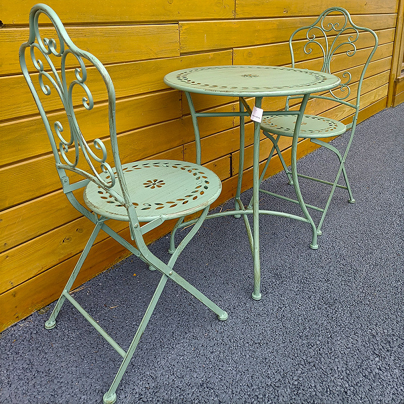 طاولة وكراسي حديدية على الطراز - مراجعة Outdoor Furniture Metal Chairs وسعره